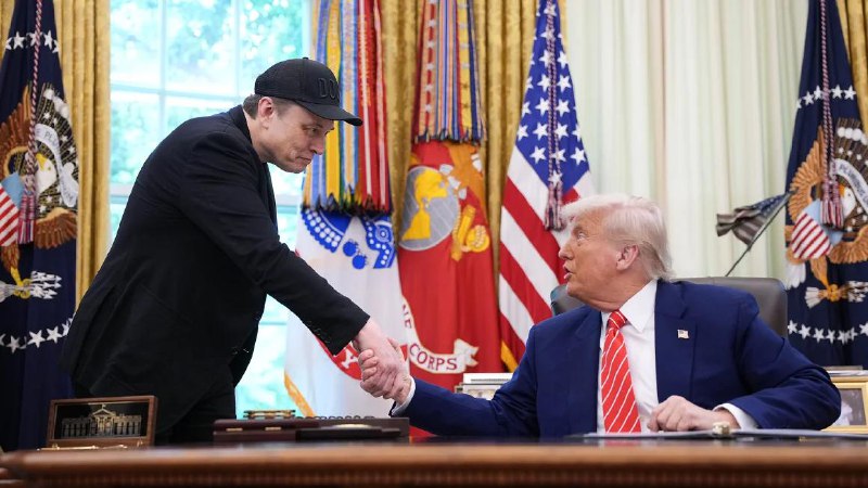 特朗普在白宫为埃隆·马斯克举行告别仪式