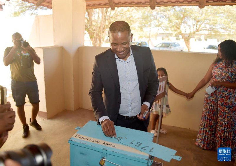 博茨瓦纳反对党民主改革联盟候选人杜马·博科当选博茨瓦纳总统