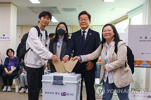 韩国共同民主党候选人李在明之子的歧视性网络留言引发一系列争议