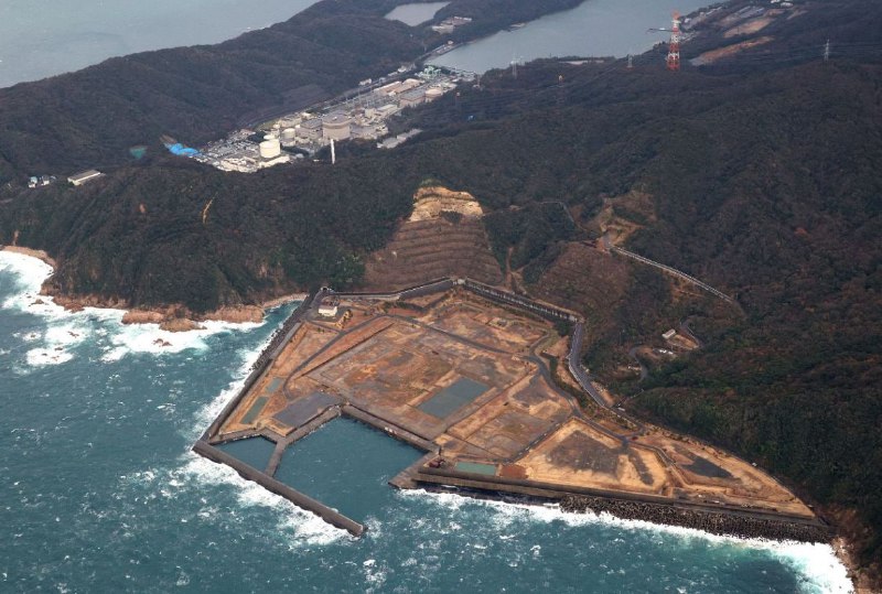 日本福井县正在报废施工的核反应堆“普贤”23日发生含放射性水泄漏事件，或有多名工作人员遭辐射